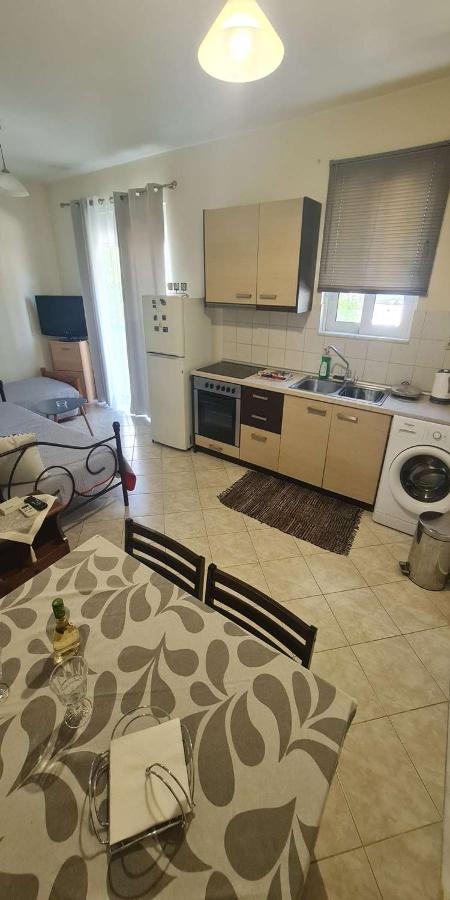 Retas Apartment Кремасті Екстер'єр фото